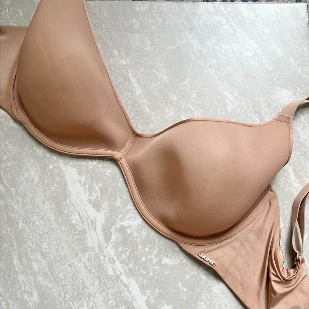 [Skims] Weightless Scoop Bra- Size 40DD